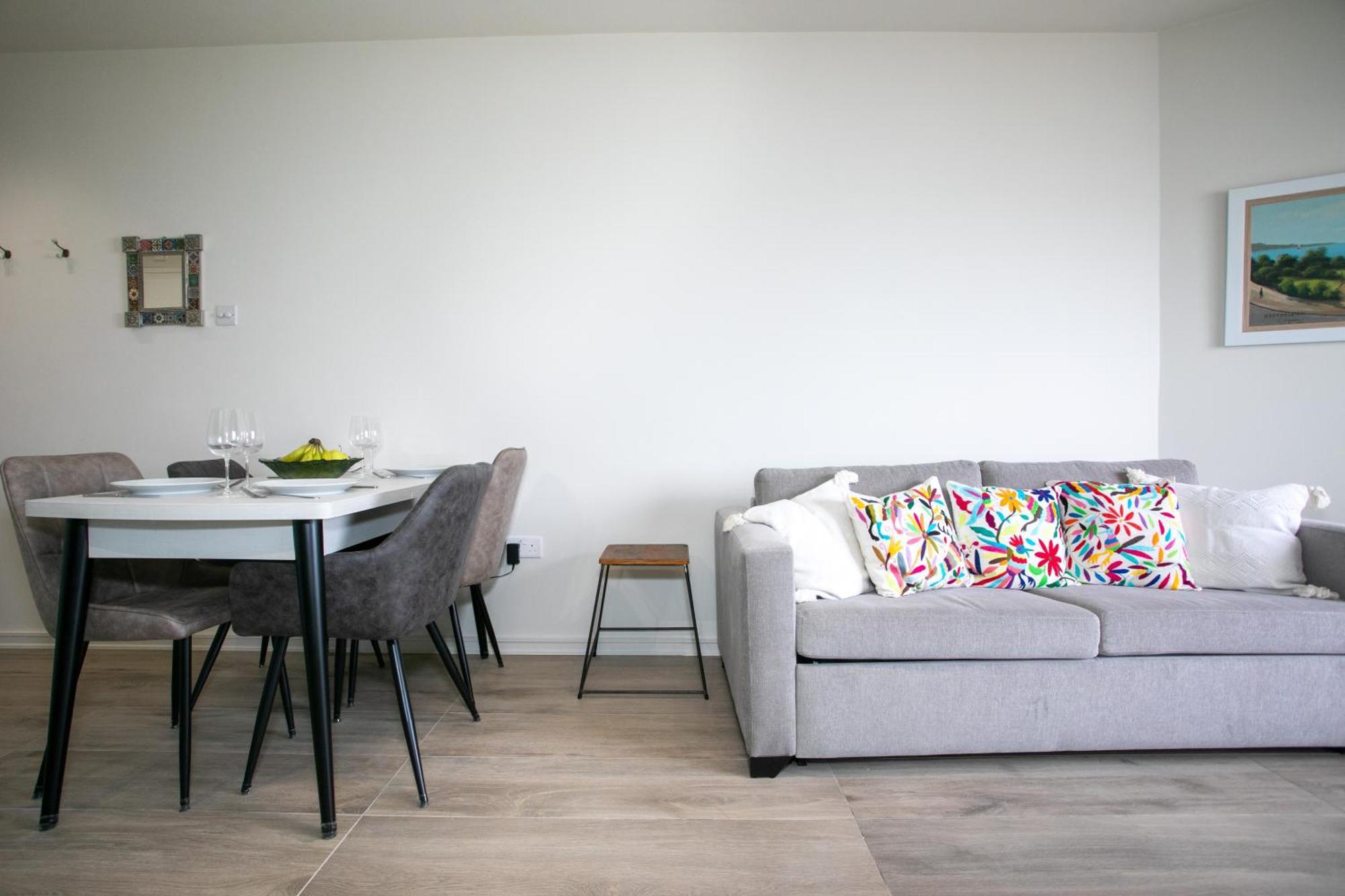Palmove Luxurious Beachfront Apt Larnaca Exterior photo